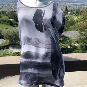 Grey abstract short sleeve shirt blouse